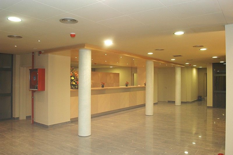 Hotel Les Torres Sant Esteve Sesrovires Exterior photo